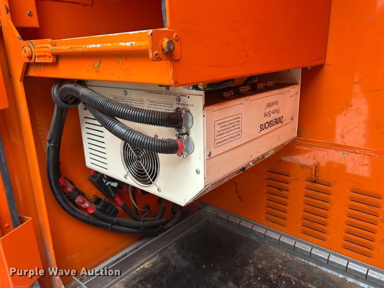 image for item ET6887 2013 Freightliner Business Class M2 forestry bucket truck