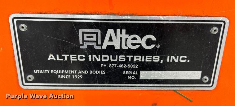 image for item ET6887 2013 Freightliner Business Class M2 forestry bucket truck