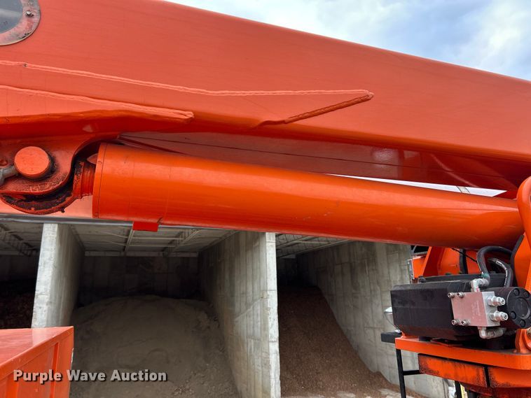 image for item ET6887 2013 Freightliner Business Class M2 forestry bucket truck