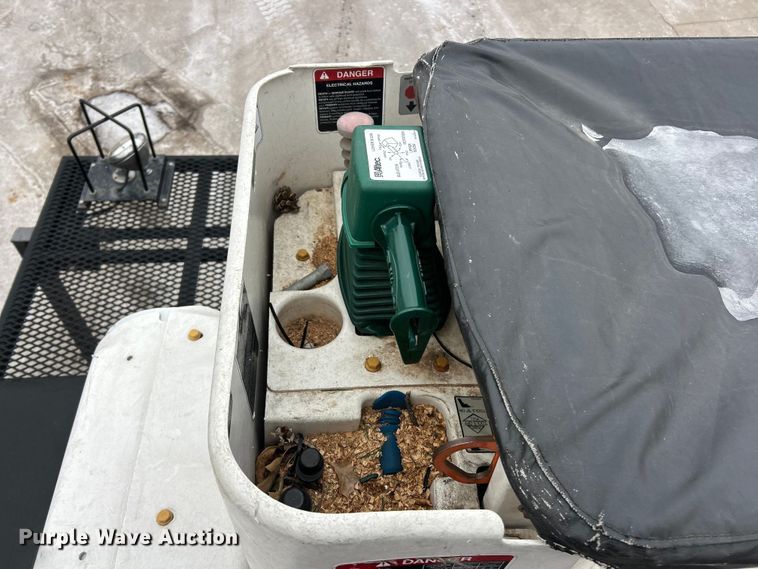 image for item ET6887 2013 Freightliner Business Class M2 forestry bucket truck