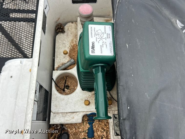 image for item ET6887 2013 Freightliner Business Class M2 forestry bucket truck