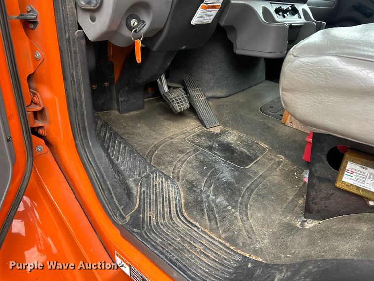 image for item ET6887 2013 Freightliner Business Class M2 forestry bucket truck