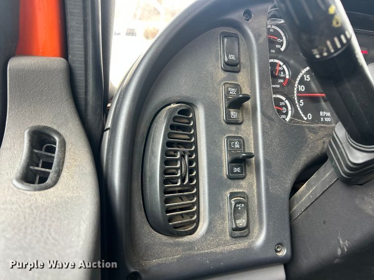 image for item ET6887 2013 Freightliner Business Class M2 forestry bucket truck