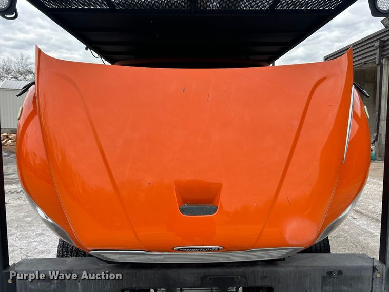 image for item ET6887 2013 Freightliner Business Class M2 forestry bucket truck