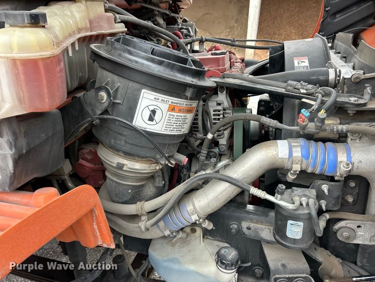 image for item ET6887 2013 Freightliner Business Class M2 forestry bucket truck