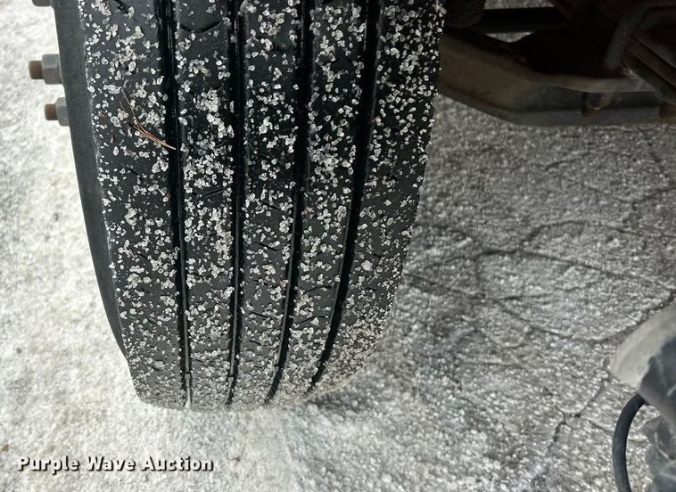 image for item ET6887 2013 Freightliner Business Class M2 forestry bucket truck