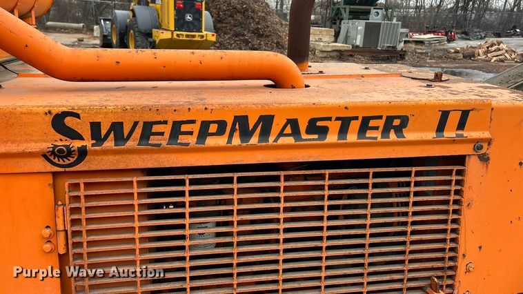 image for item ET6888 1997 Waldon SweepMaster II broom