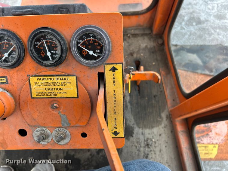 image for item ET6888 1997 Waldon SweepMaster II broom