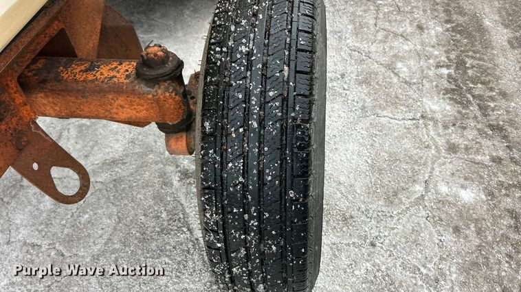 image for item ET6888 1997 Waldon SweepMaster II broom