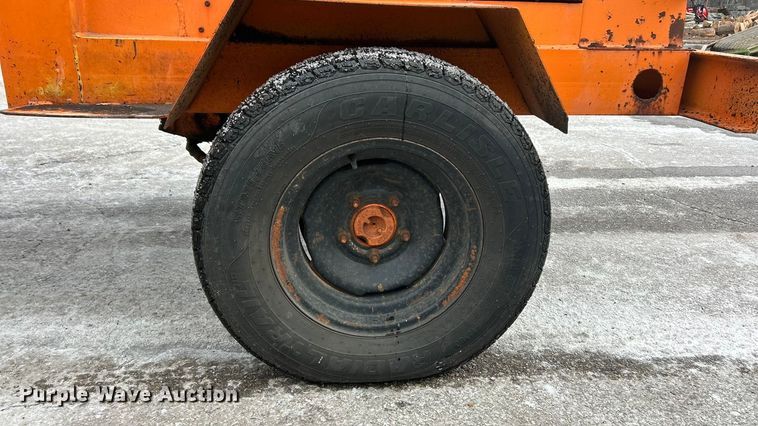 image for item ET6888 1997 Waldon SweepMaster II broom