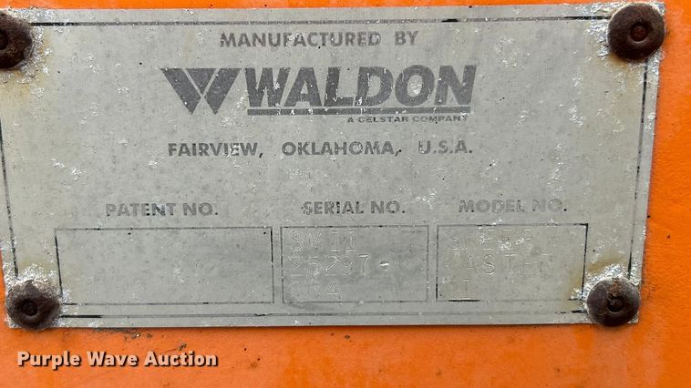 image for item ET6888 1997 Waldon SweepMaster II broom