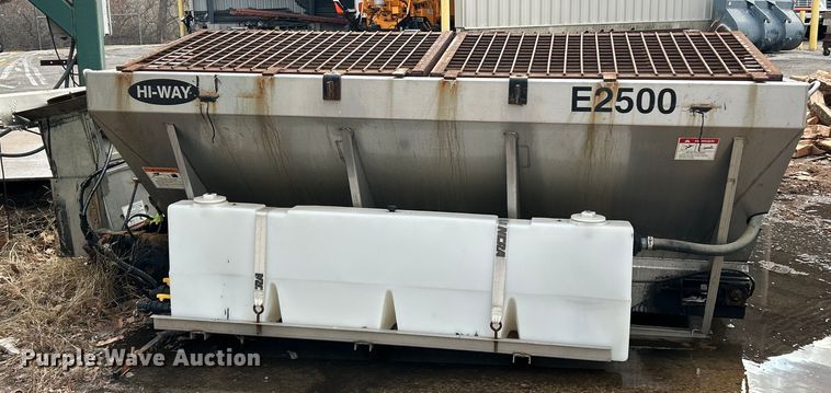 image for item ET6890 HI-Way E2500 spreader