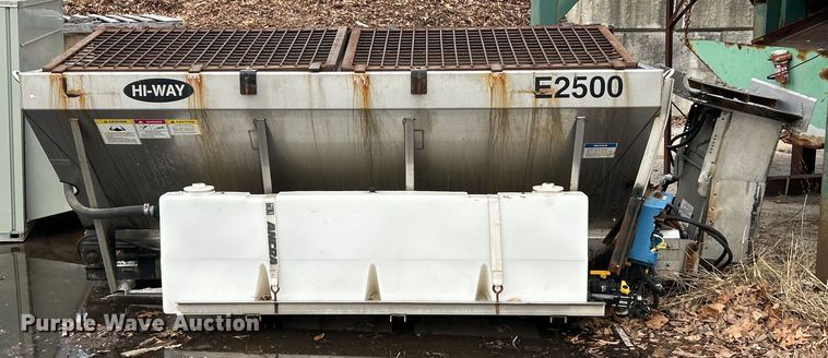 image for item ET6890 HI-Way E2500 spreader