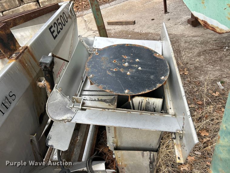 image for item ET6890 HI-Way E2500 spreader