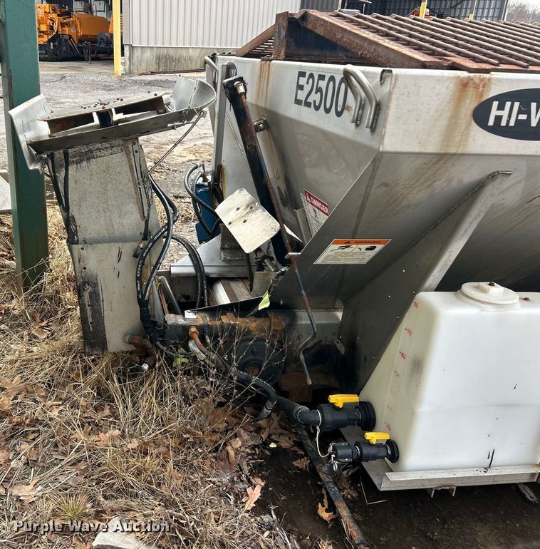 image for item ET6890 HI-Way E2500 spreader