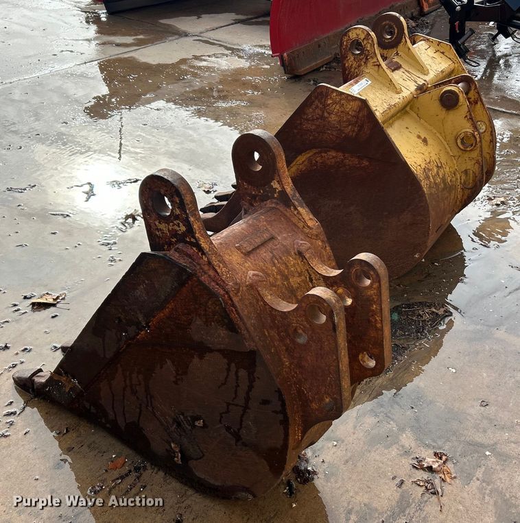 image for item ET6893 (2) backhoe buckets