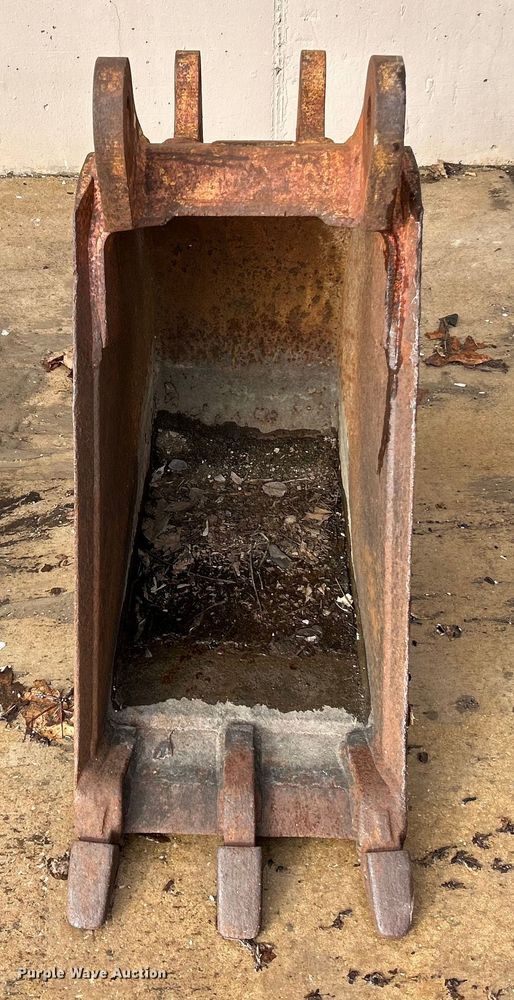 image for item ET6893 (2) backhoe buckets