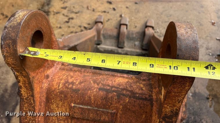 image for item ET6893 (2) backhoe buckets