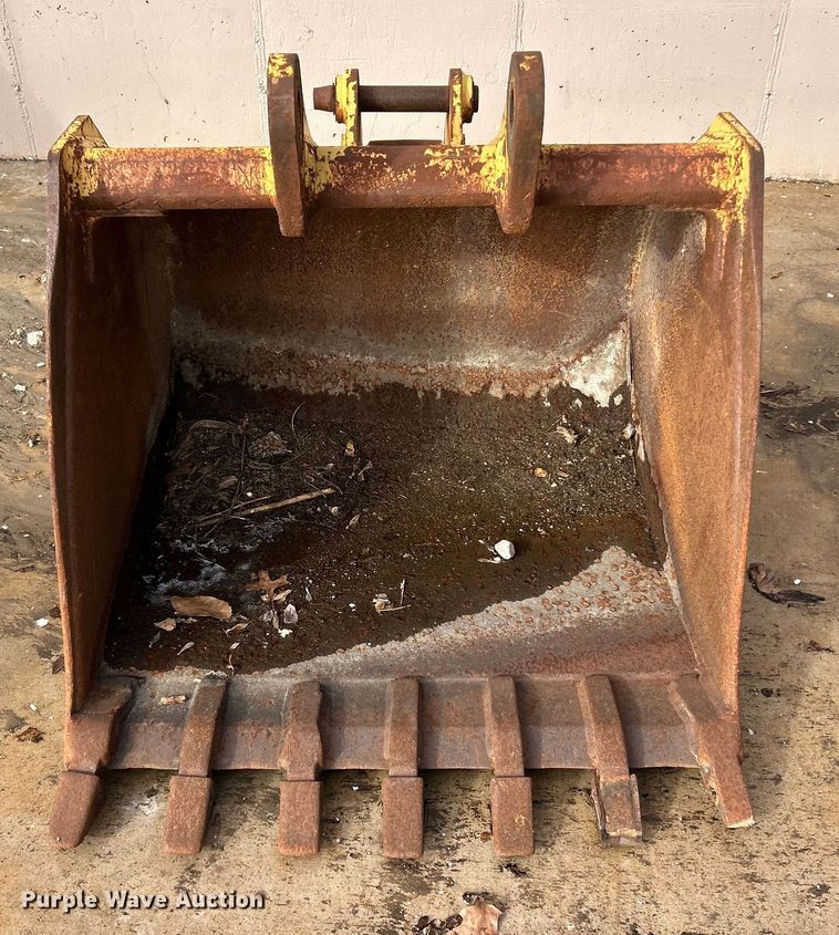 image for item ET6893 (2) backhoe buckets