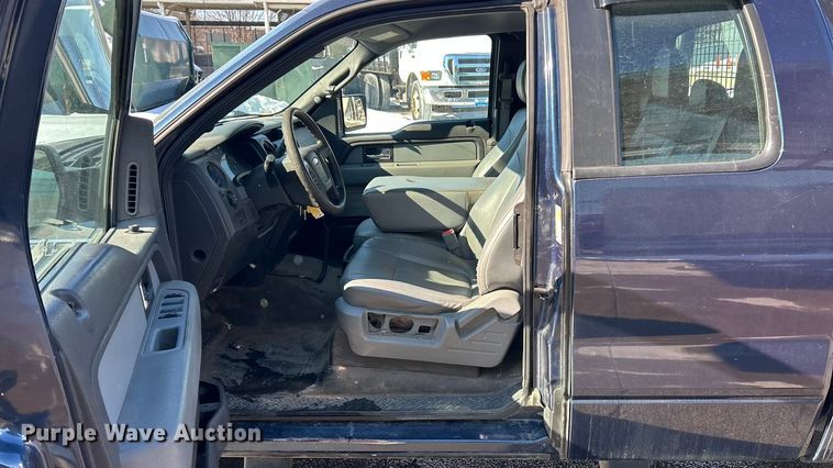 image for item ET6914 2014 Ford F150 XL  Ext. Cab pickup truck