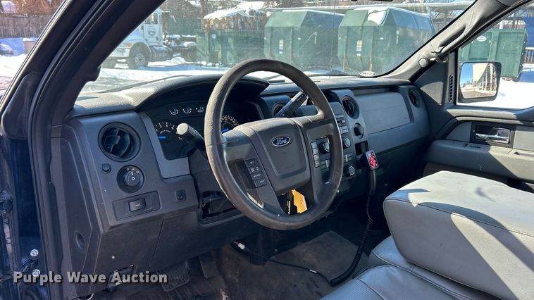 image for item ET6914 2014 Ford F150 XL  Ext. Cab pickup truck