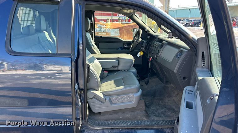 image for item ET6914 2014 Ford F150 XL  Ext. Cab pickup truck