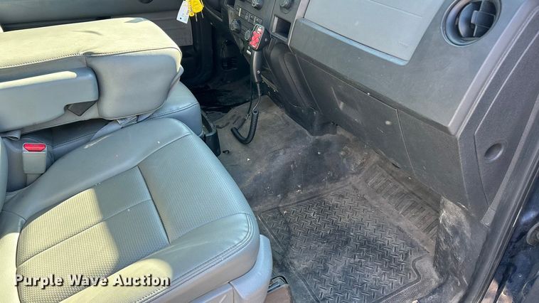 image for item ET6914 2014 Ford F150 XL  Ext. Cab pickup truck