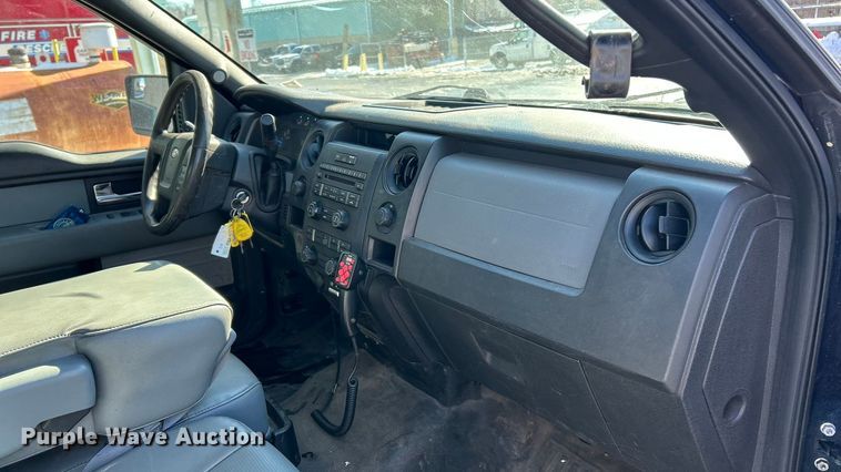 image for item ET6914 2014 Ford F150 XL  Ext. Cab pickup truck