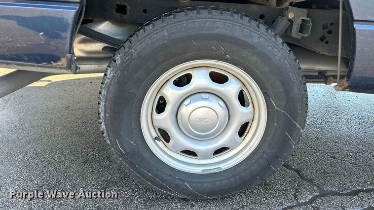 image for item ET6914 2014 Ford F150 XL  Ext. Cab pickup truck