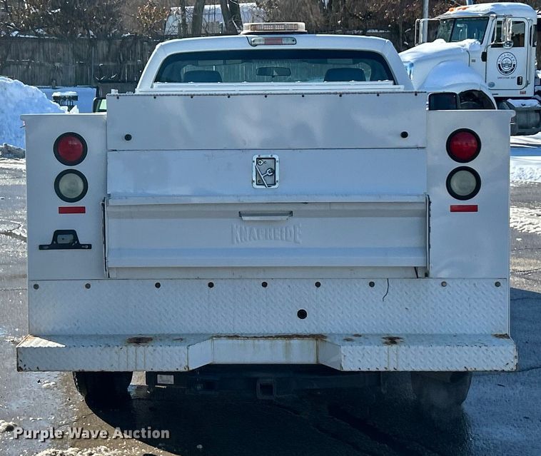 image for item ET6915 2014 Ford F250  Super Duty XL utility bed pickup truck