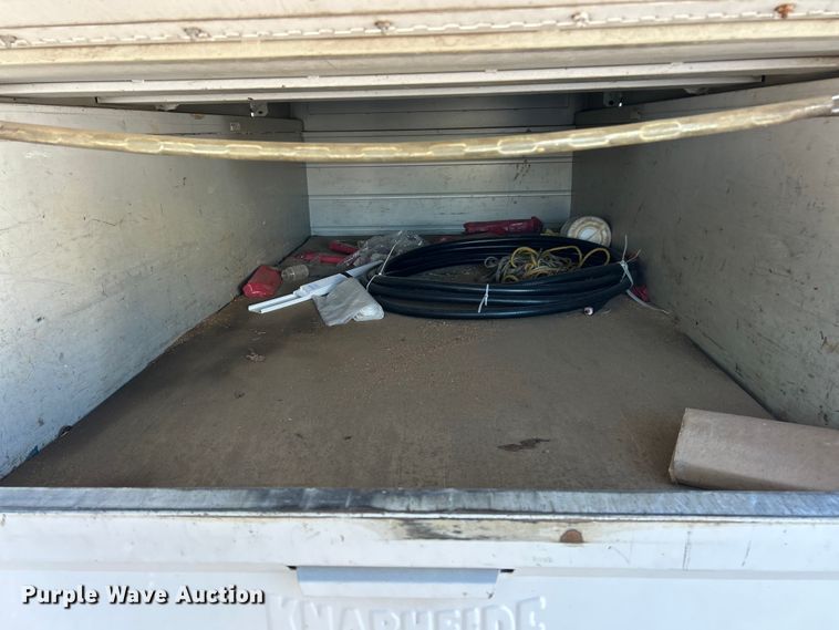 image for item ET6915 2014 Ford F250  Super Duty XL utility bed pickup truck