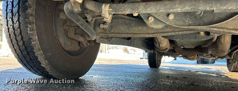 image for item ET6915 2014 Ford F250  Super Duty XL utility bed pickup truck