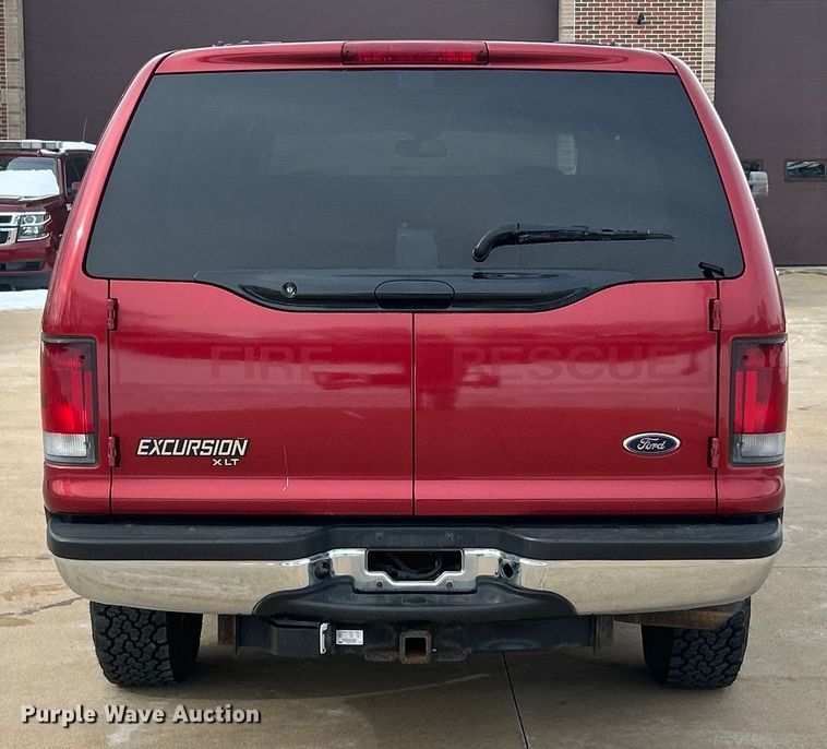 image for item ET6931 2001 Ford  Excursion XLT SUV