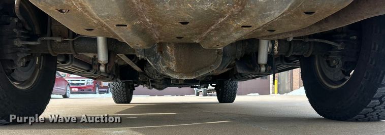 image for item ET6931 2001 Ford  Excursion XLT SUV