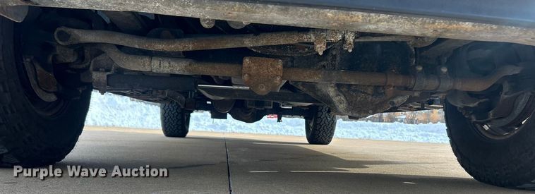 image for item ET6931 2001 Ford  Excursion XLT SUV