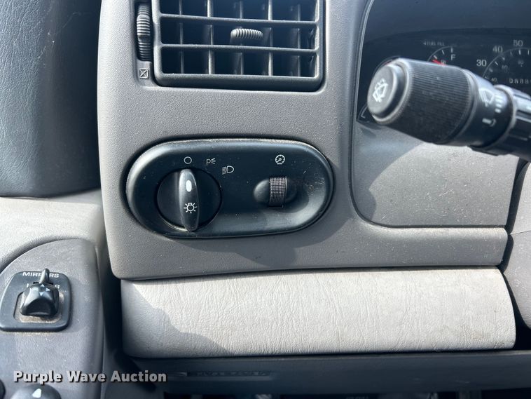 image for item ET6931 2001 Ford  Excursion XLT SUV