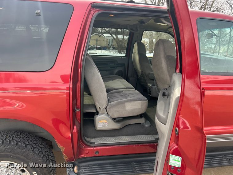 image for item ET6931 2001 Ford  Excursion XLT SUV