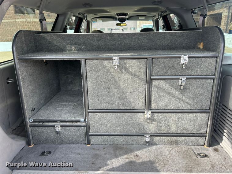 image for item ET6931 2001 Ford  Excursion XLT SUV