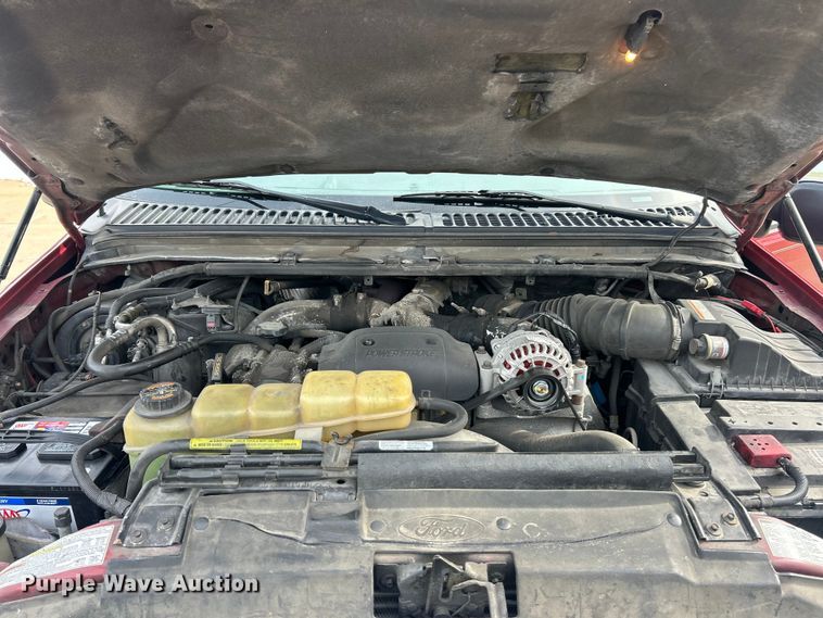 image for item ET6931 2001 Ford  Excursion XLT SUV