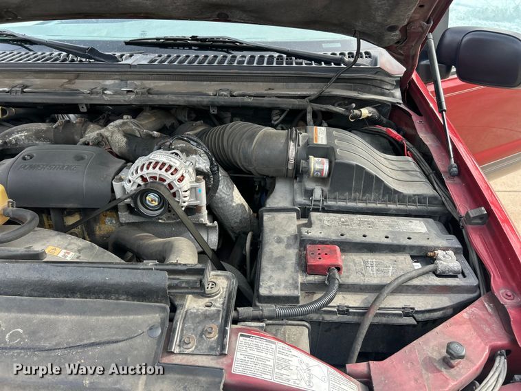 image for item ET6931 2001 Ford  Excursion XLT SUV