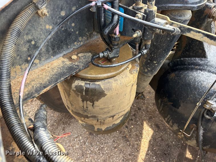 image for item ET7500 2007 Peterbilt 379 semi truck