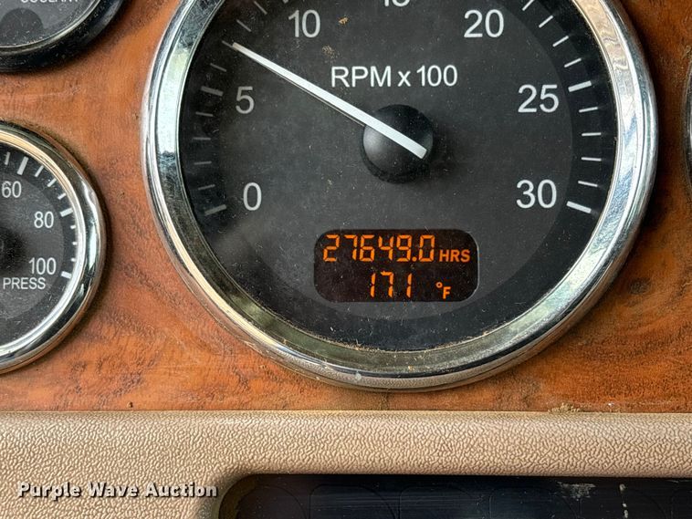 image for item ET7500 2007 Peterbilt 379 semi truck