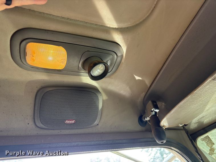 image for item ET7500 2007 Peterbilt 379 semi truck