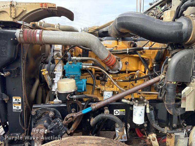 image for item ET7500 2007 Peterbilt 379 semi truck