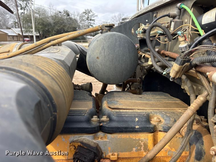 image for item ET7500 2007 Peterbilt 379 semi truck