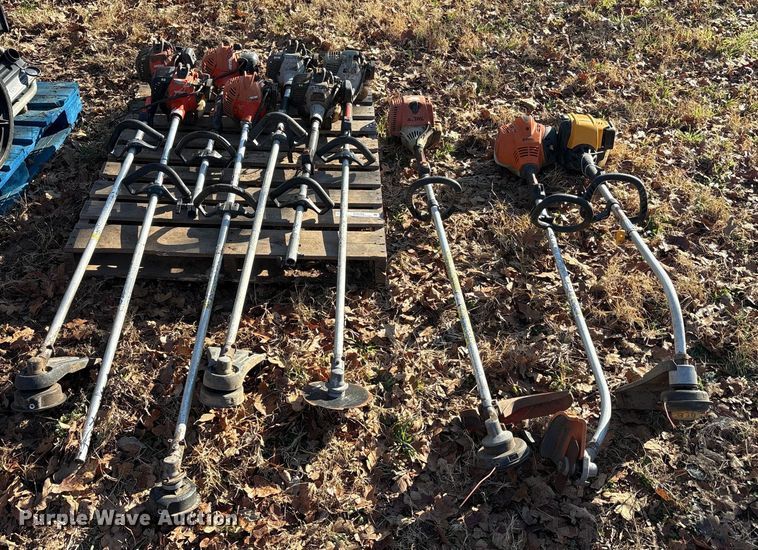 image for item EU0286 Lawn equipment