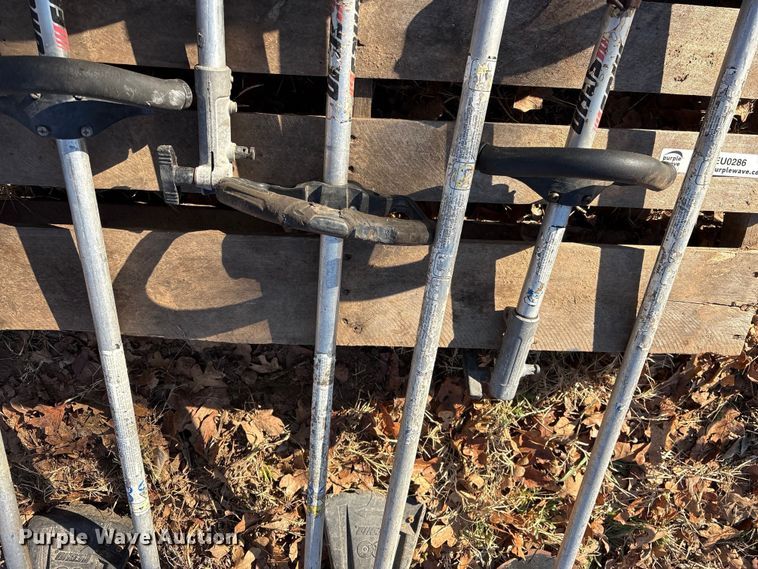 image for item EU0286 Lawn equipment