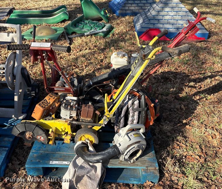 image for item EU0288 Lawn equipment