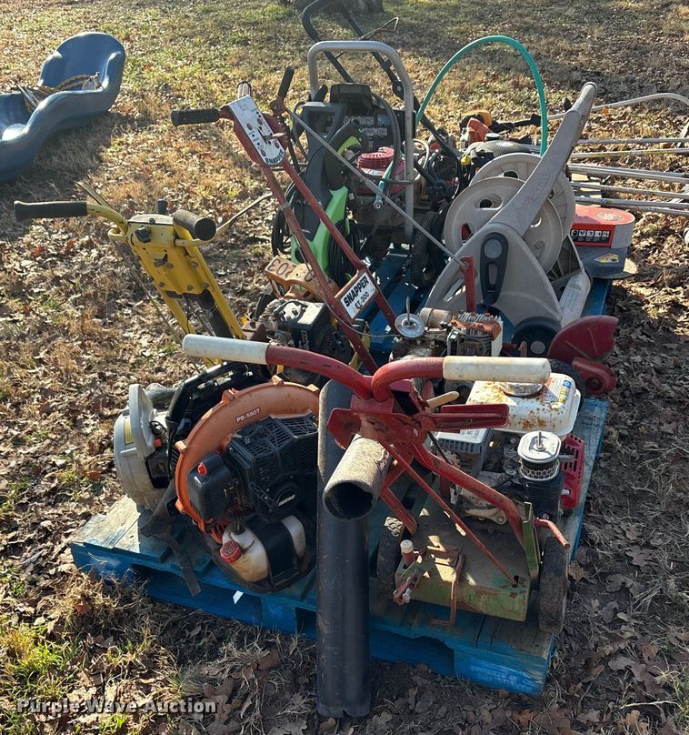 image for item EU0288 Lawn equipment