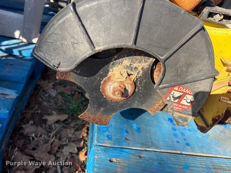 image for item EU0288 Lawn equipment